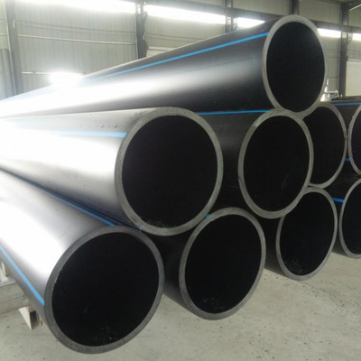 Trwałe rury wodne HDPE w kolorze czarno-niebieskim (2,3-117 mm)
